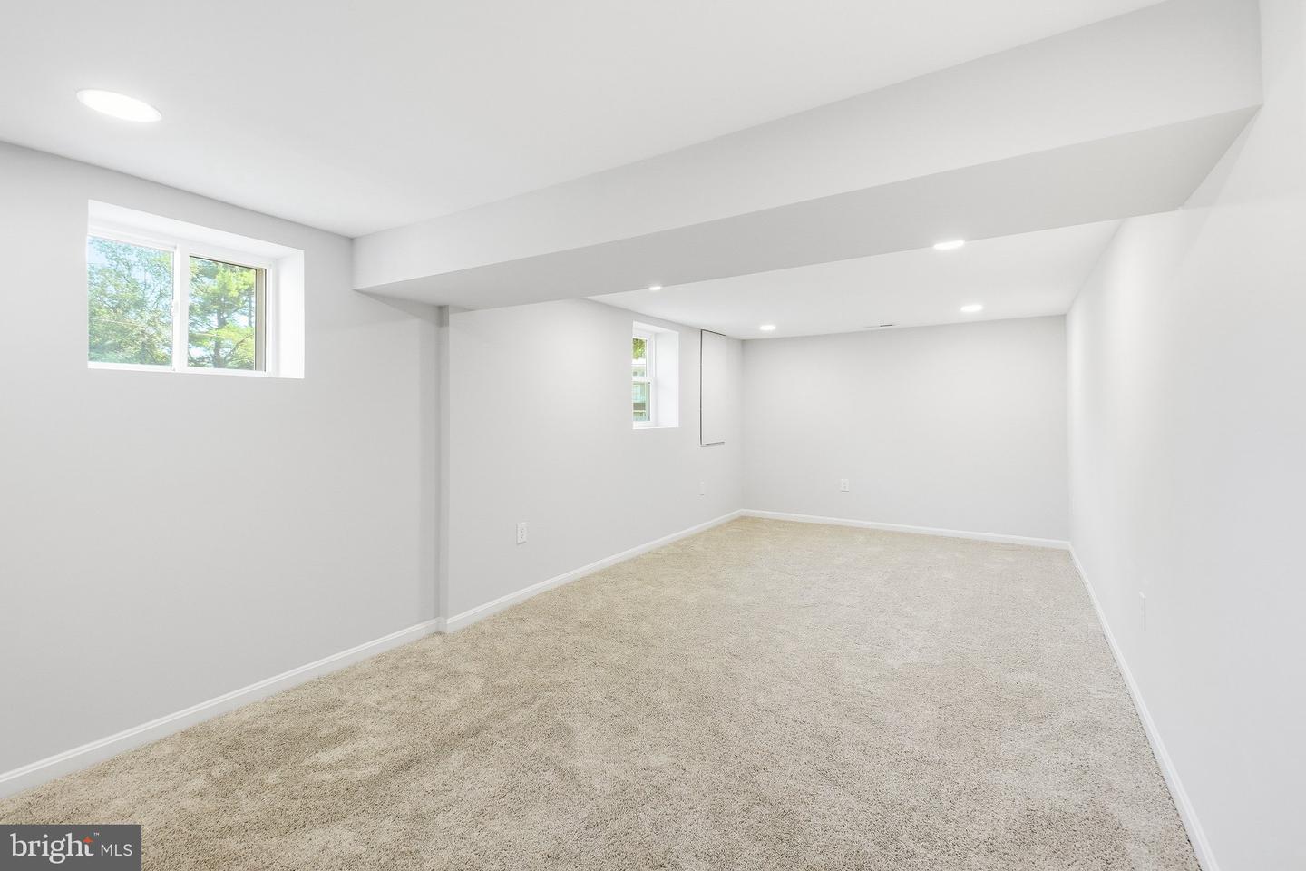 692 Ridge Property Photo 25