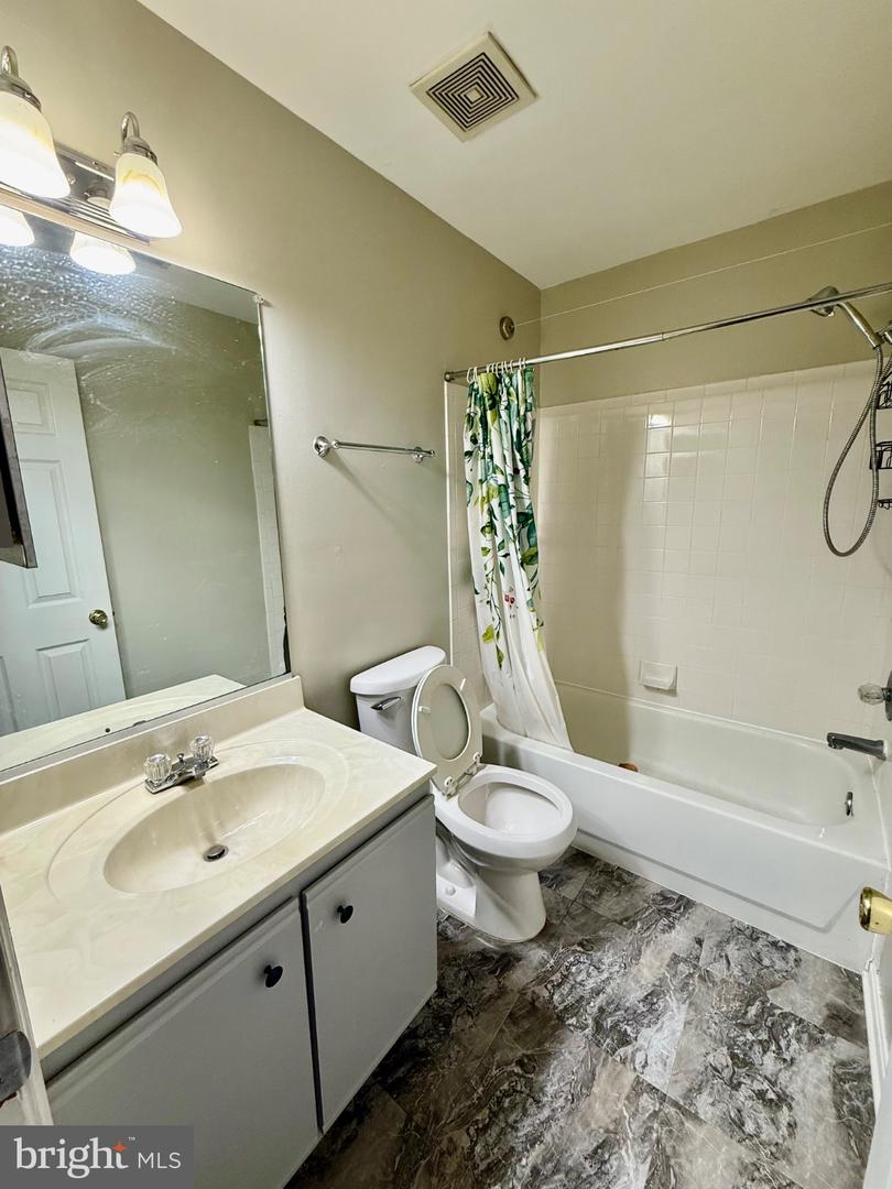 6235 Sandpiper Ct Sw #2 Property Photo 10