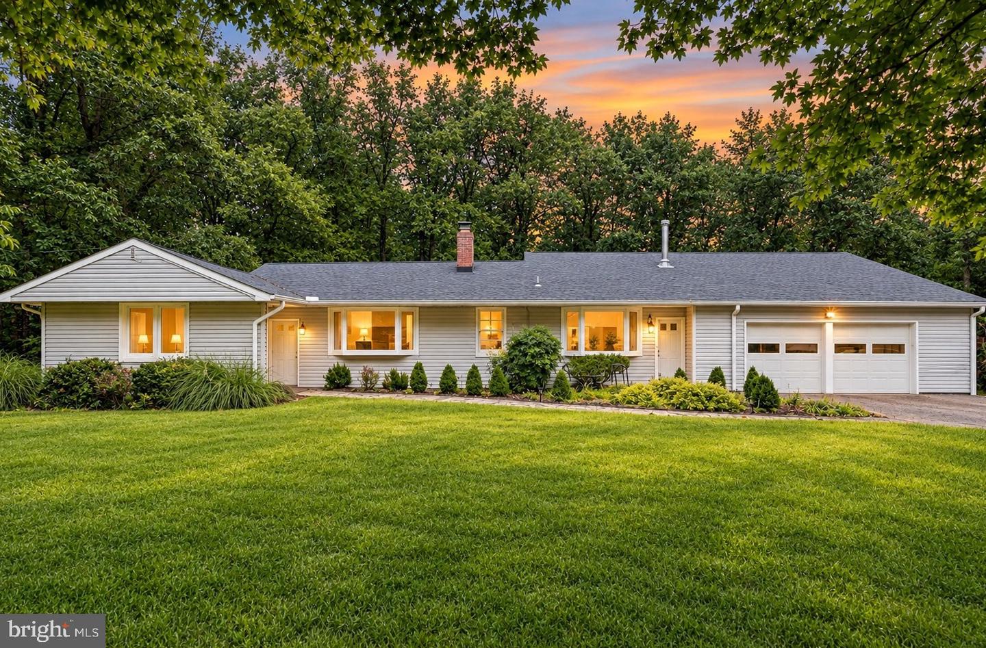 2555 Sand Hill Property Photo 1