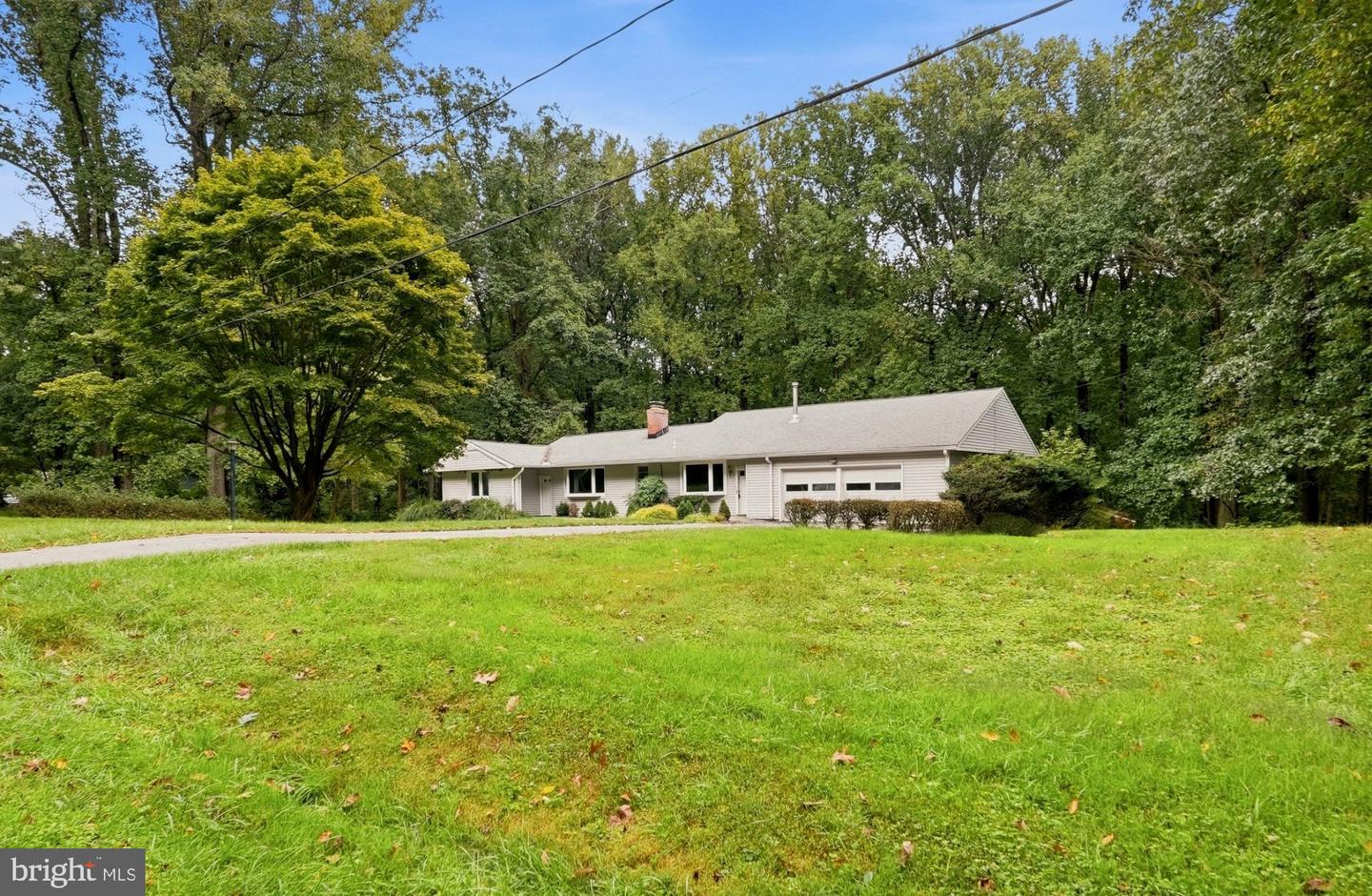 2555 Sand Hill Property Photo 3