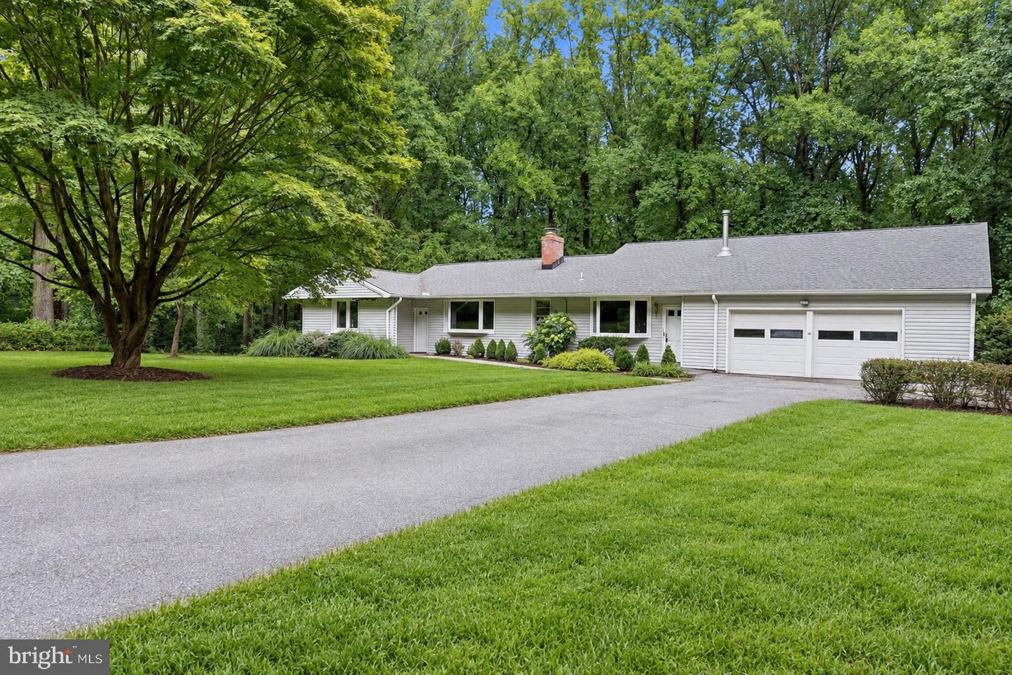 2555 Sand Hill Property Photo 4