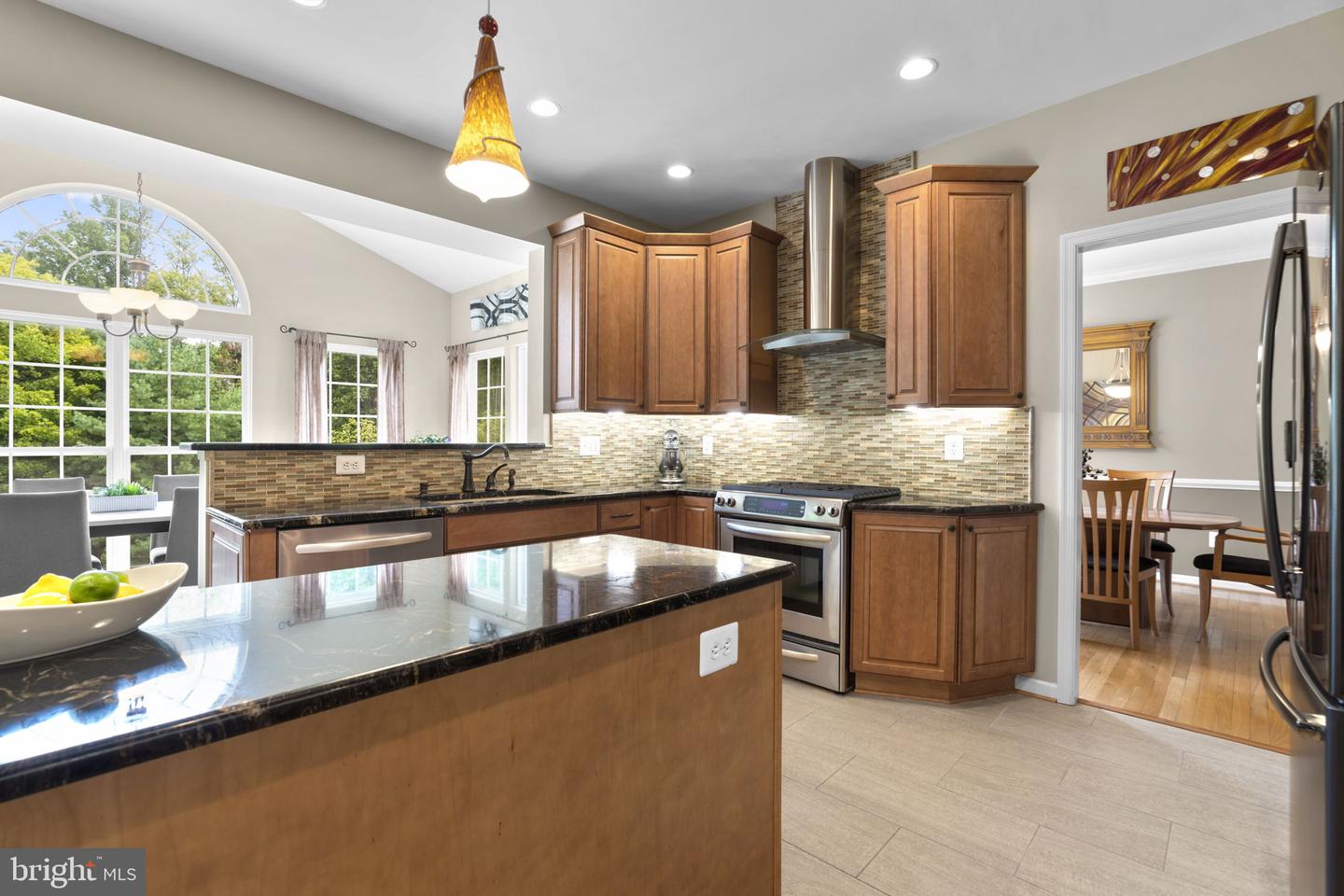 4657 Tall Maple Ct E Property Photo 7