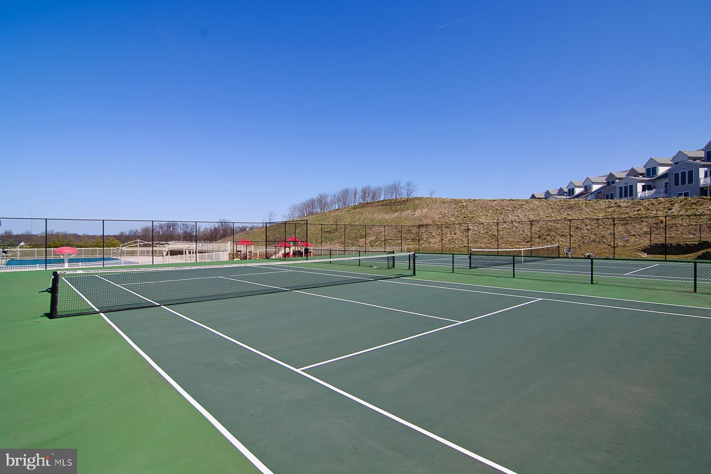 4657 Tall Maple Ct E Property Photo 64