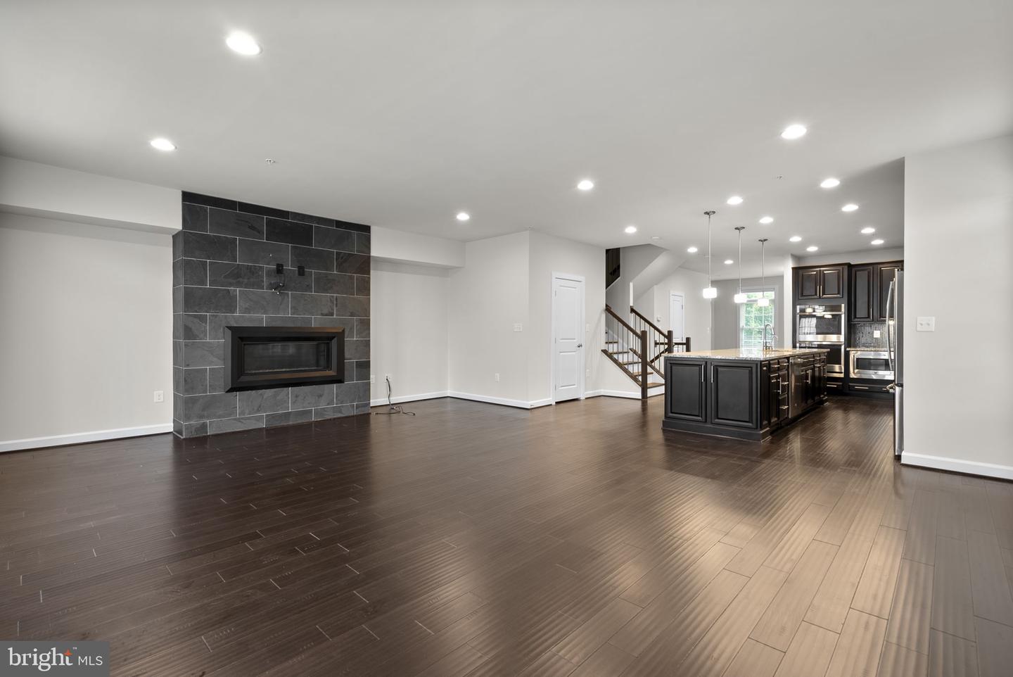 11305 Market St Property Photo 7
