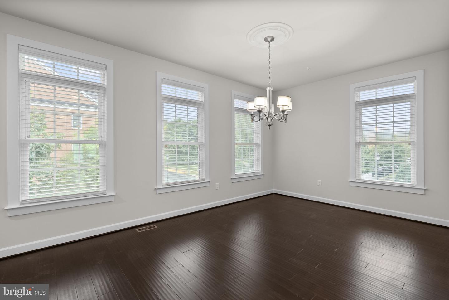 11305 Market St Property Photo 14