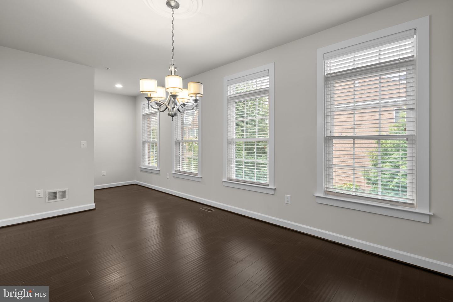 11305 Market St Property Photo 16