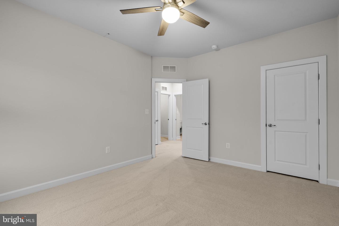 11305 Market St Property Photo 28