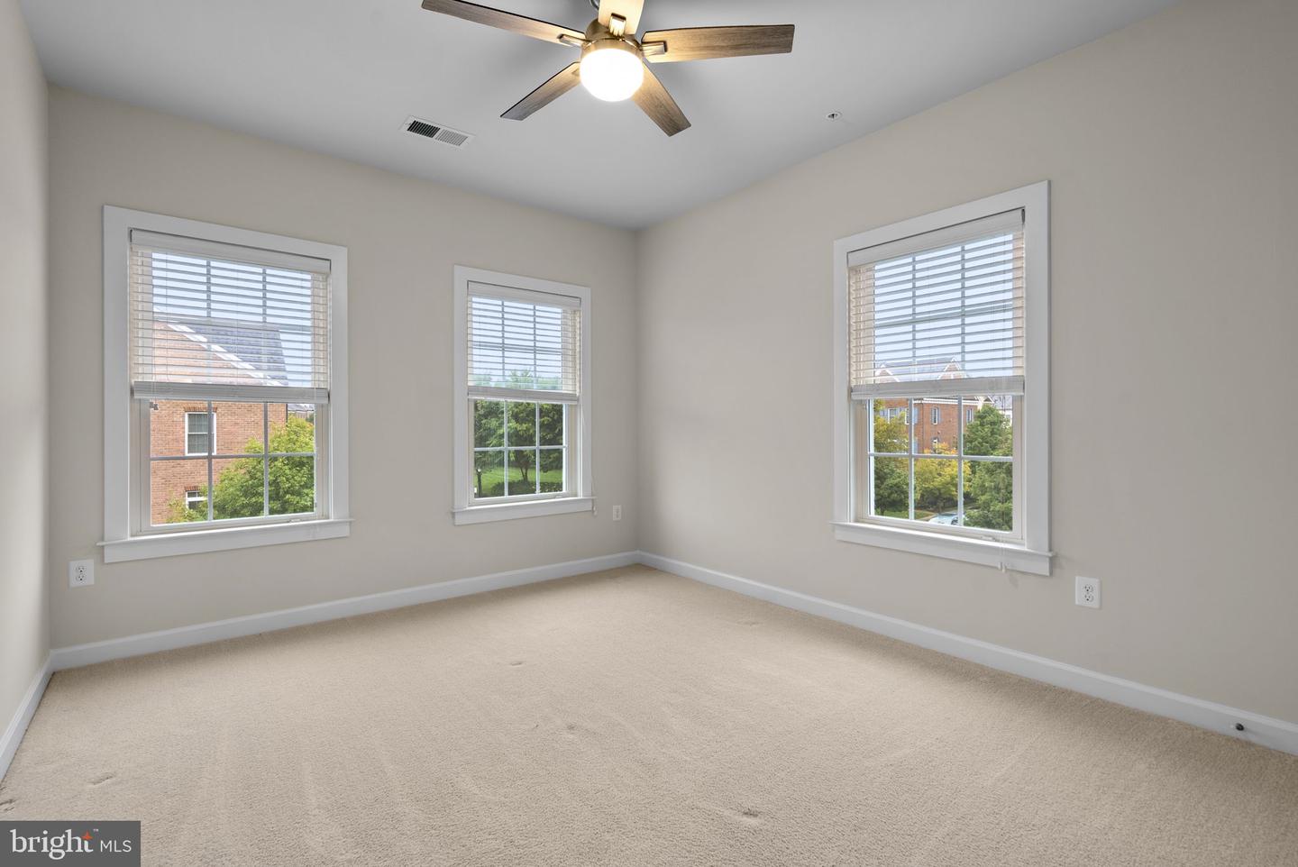 11305 Market St Property Photo 29