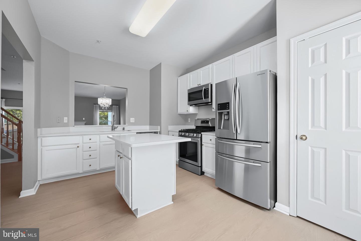 6314 Gray Sea Way Property Photo 3