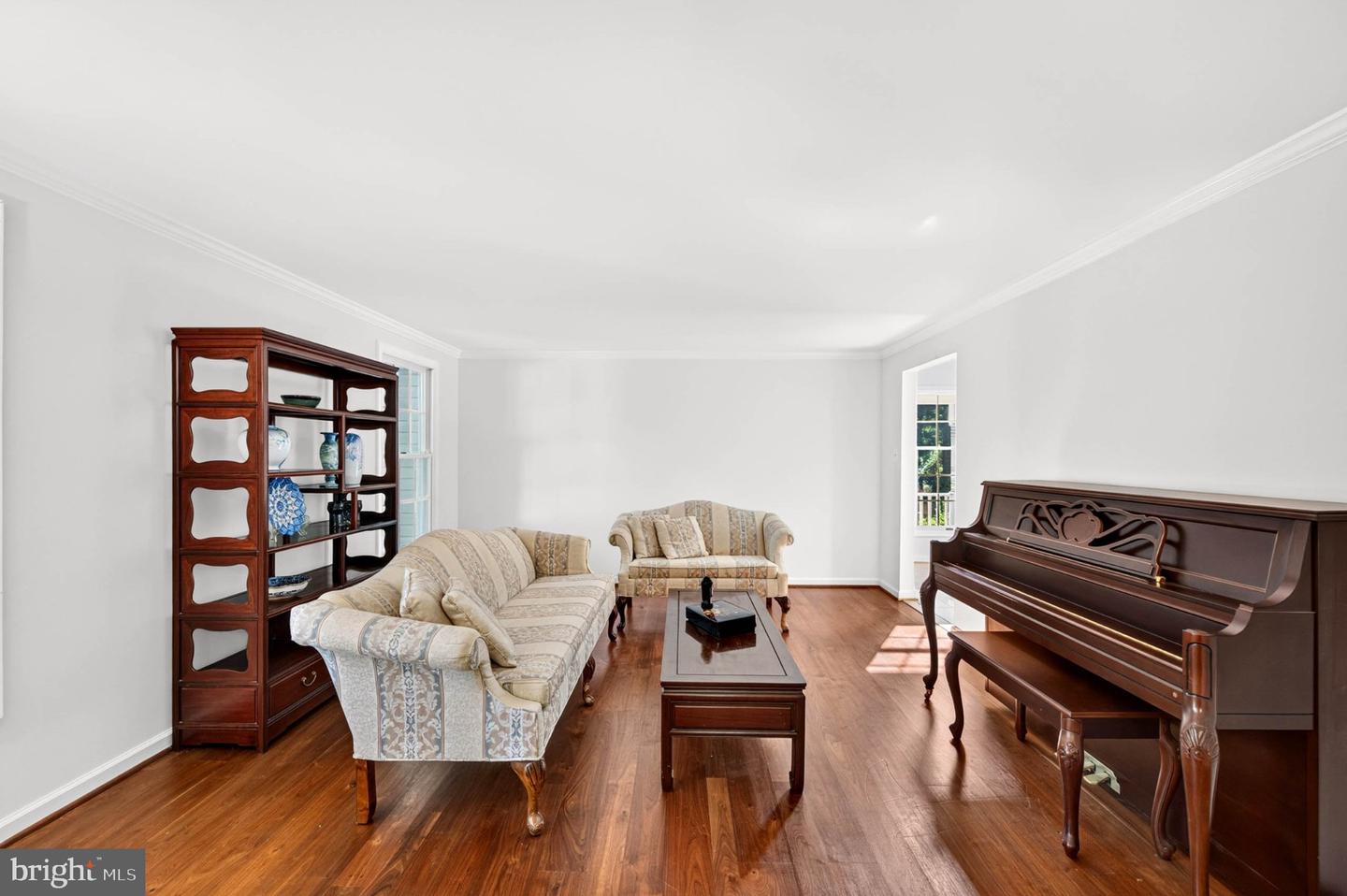 10211 Feaga Farm Ct W Property Photo 9