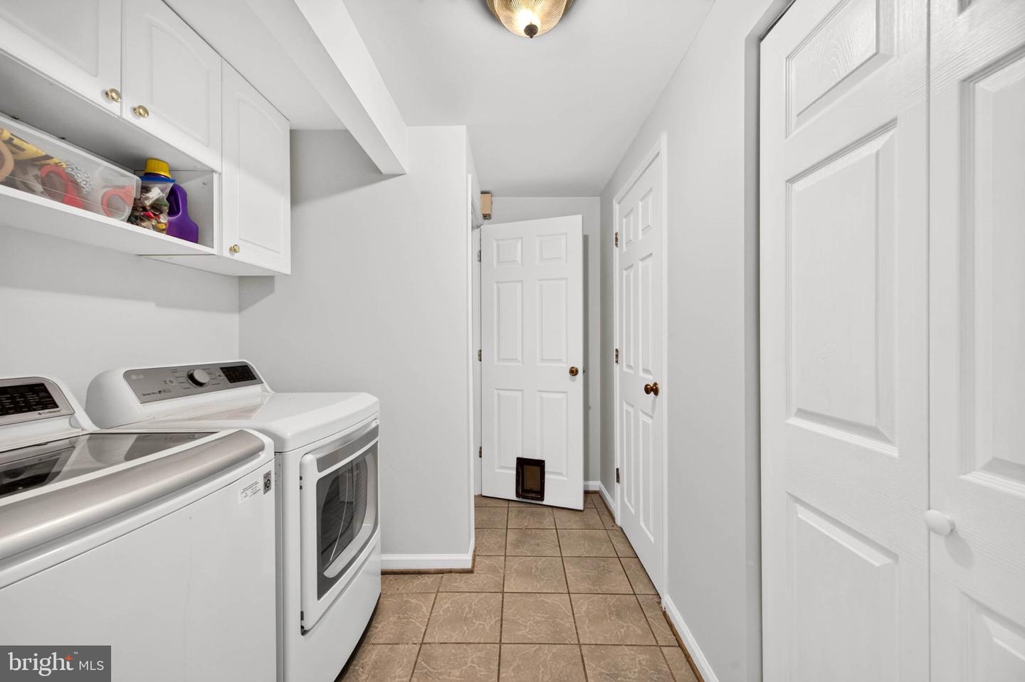 10211 Feaga Farm Ct W Property Photo 24