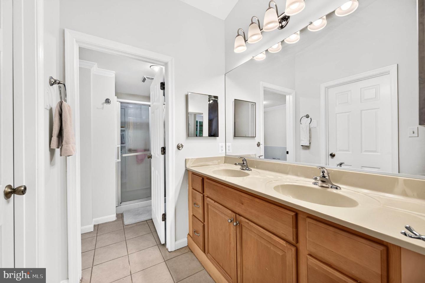 10211 Feaga Farm Ct W Property Photo 38