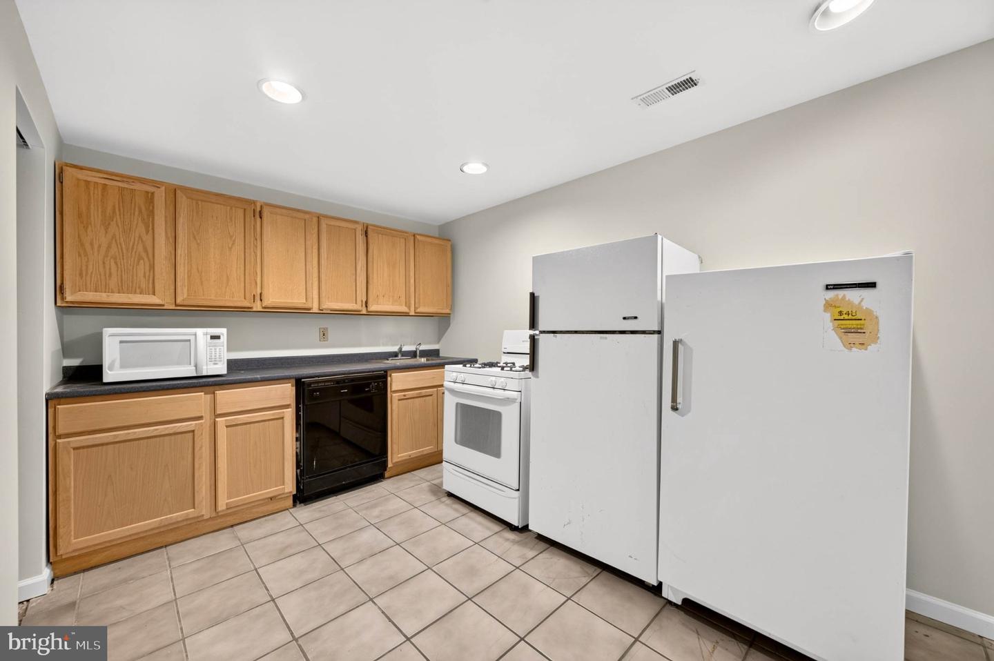 10211 Feaga Farm Ct W Property Photo 43
