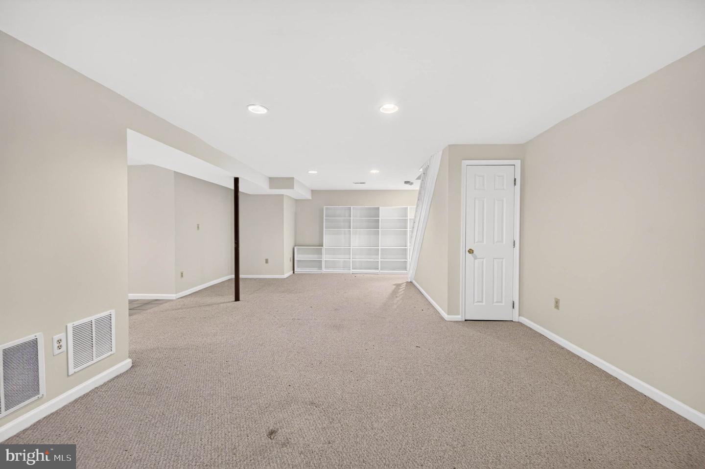 10211 Feaga Farm Ct W Property Photo 45