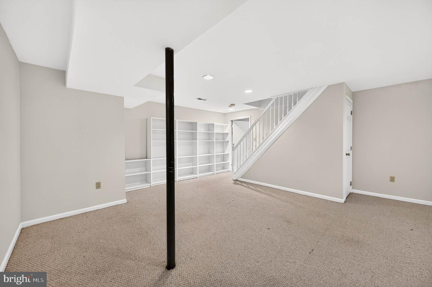10211 Feaga Farm Ct W Property Photo 47