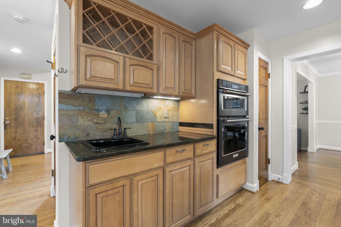 12110 Blue Flag Way Property Photo 6