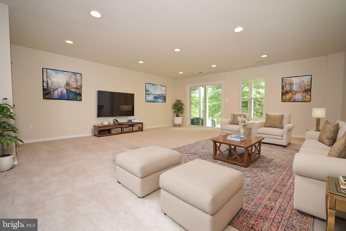7323 Matchbox Aly Property Photo 5