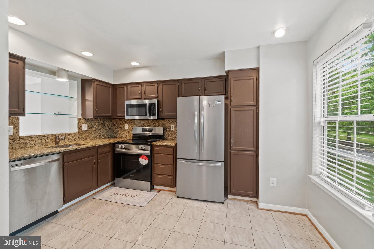 8604 John Ellicott Ct Property Photo 3