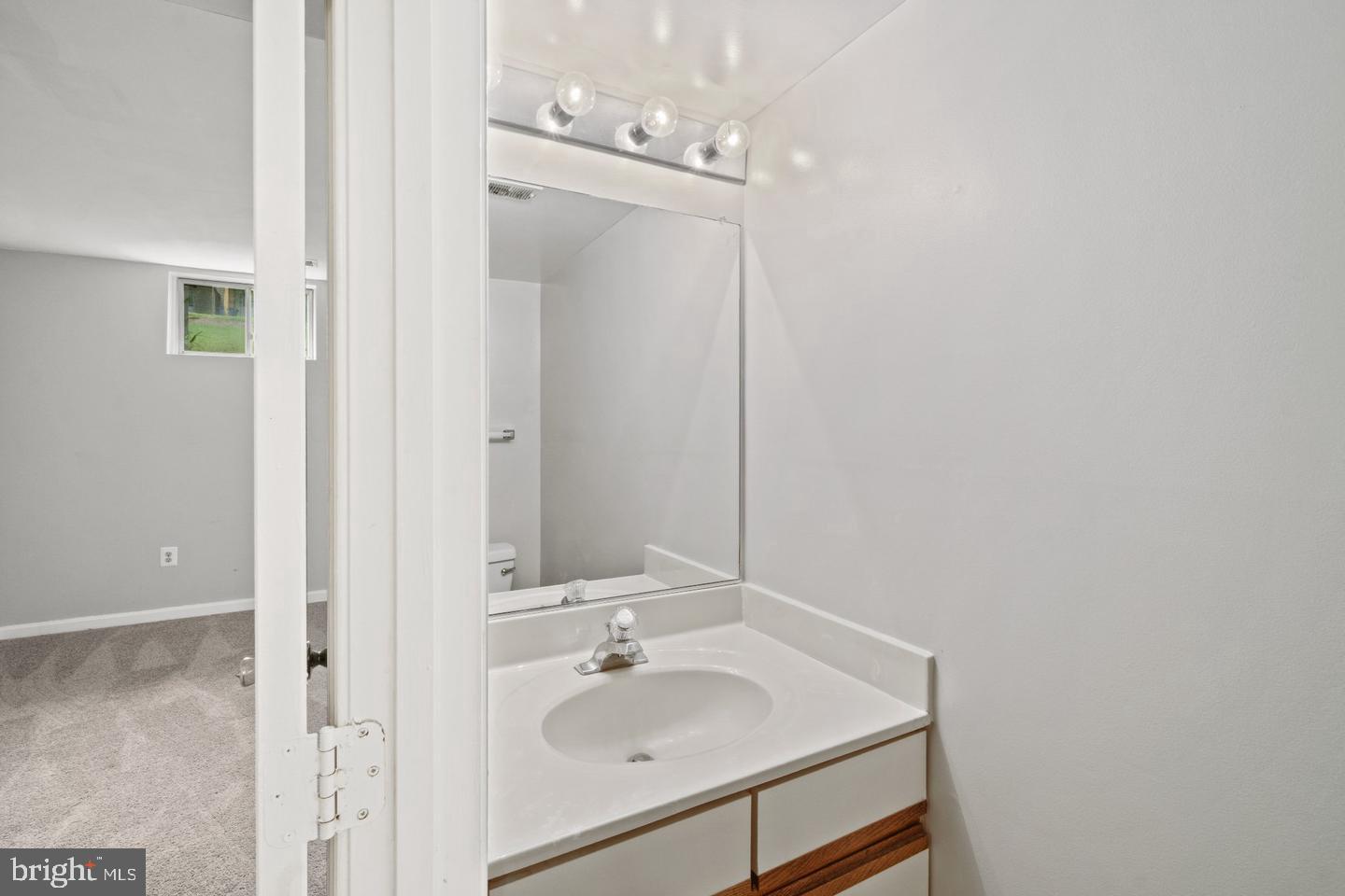 8604 John Ellicott Ct Property Photo 28