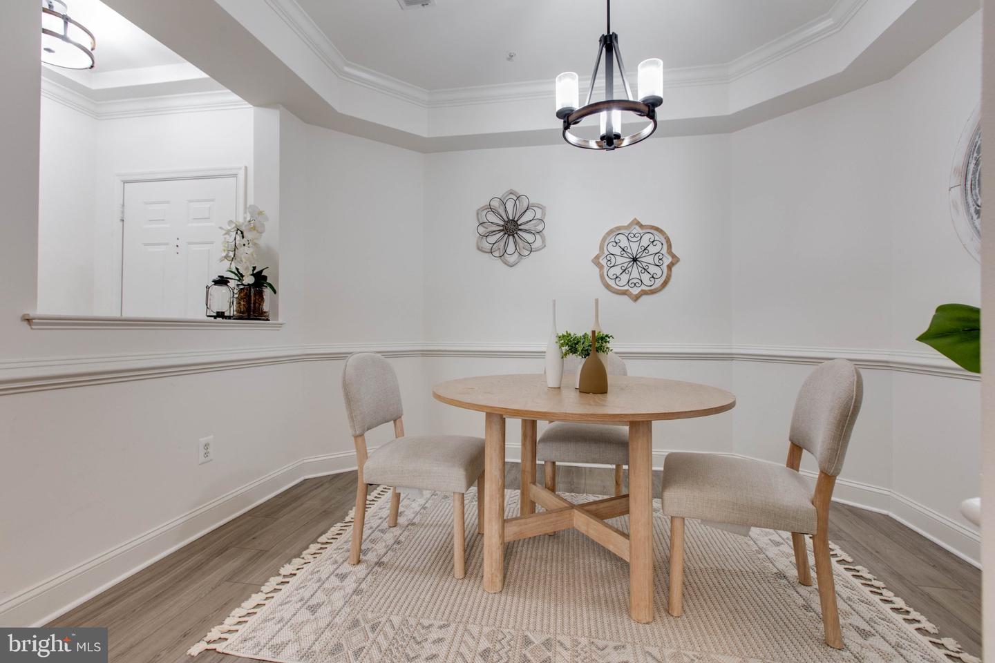 2111 Ganton Grn #e308 Property Photo 9