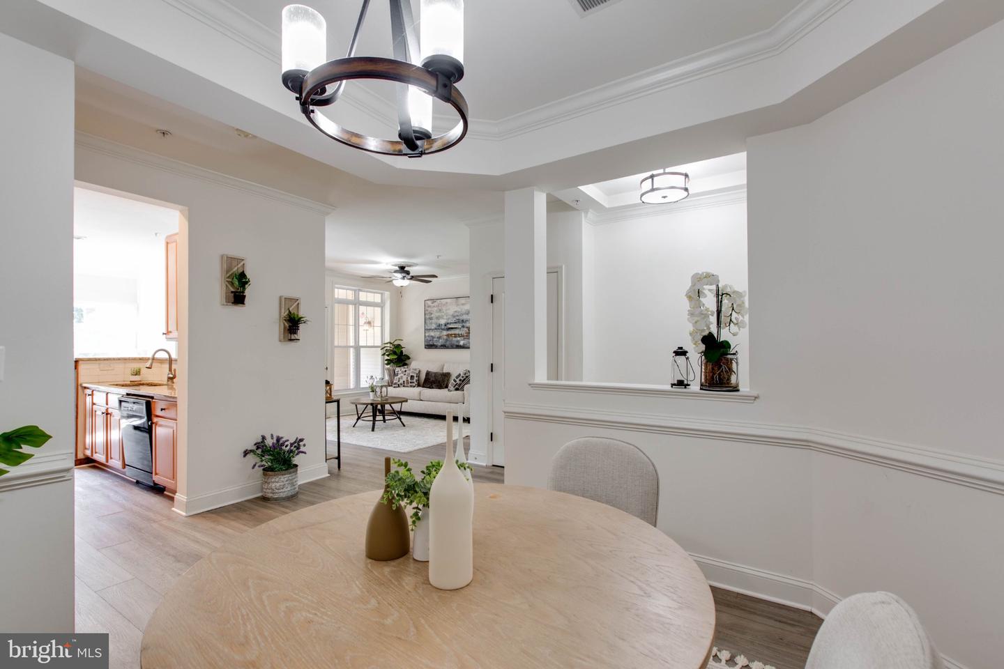 2111 Ganton Grn #e308 Property Photo 10