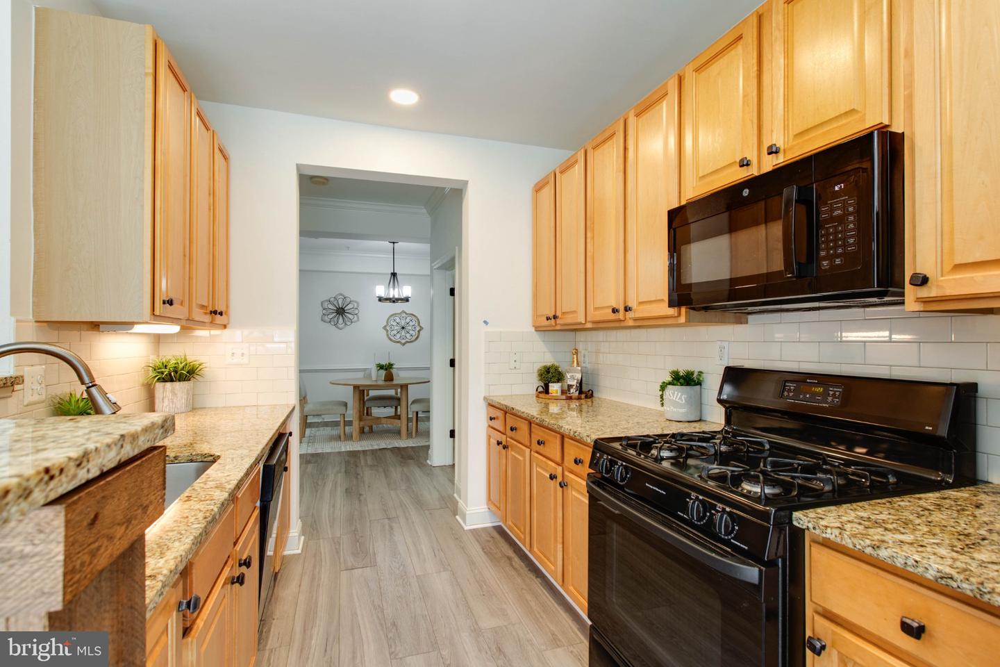 2111 Ganton Grn #e308 Property Photo 15