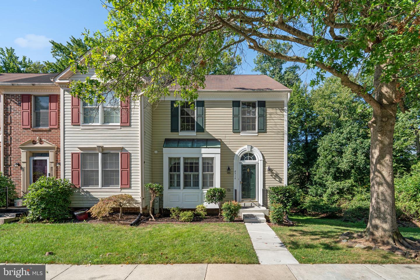 8710 Birkenhead Ct Property Photo 1