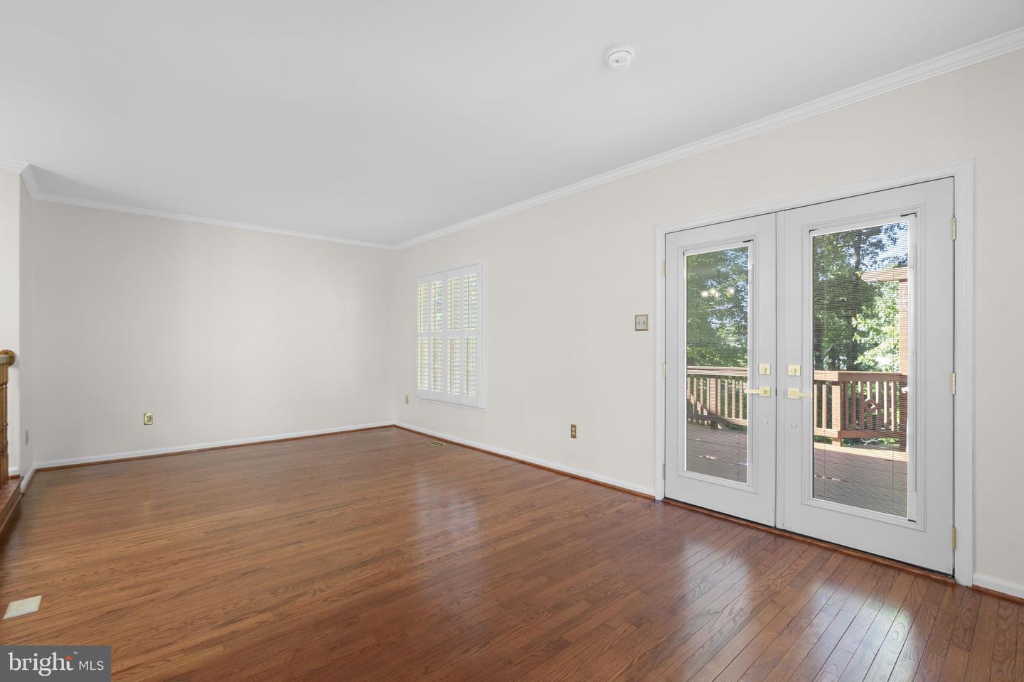 8710 Birkenhead Ct Property Photo 3