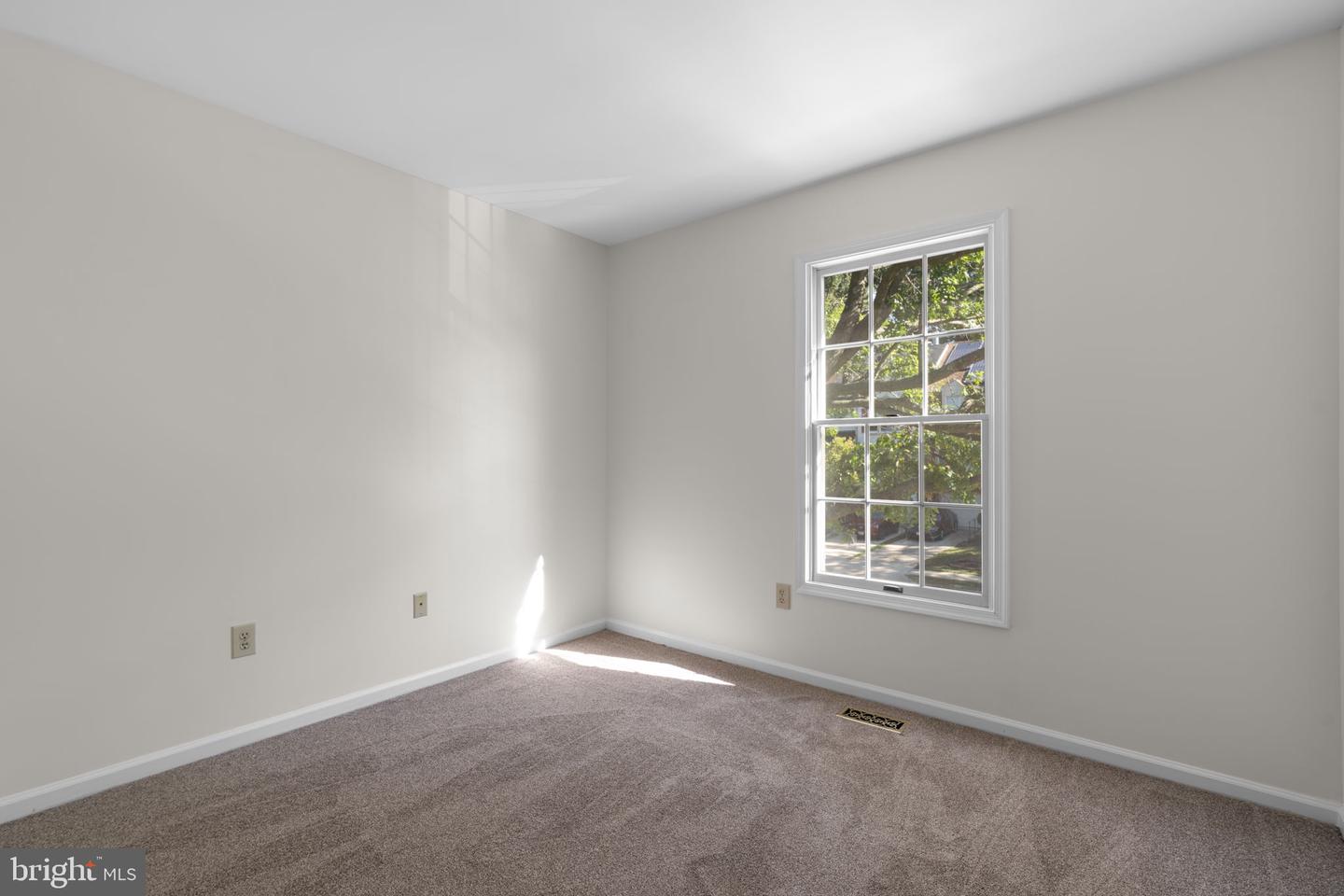 8710 Birkenhead Ct Property Photo 27