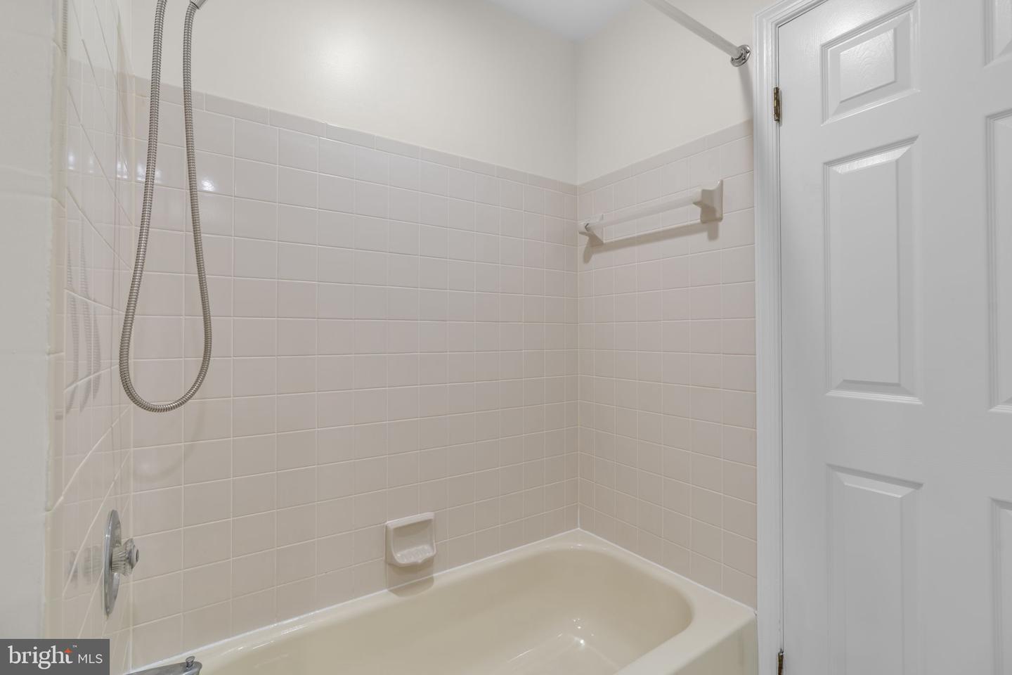 8710 Birkenhead Ct Property Photo 33