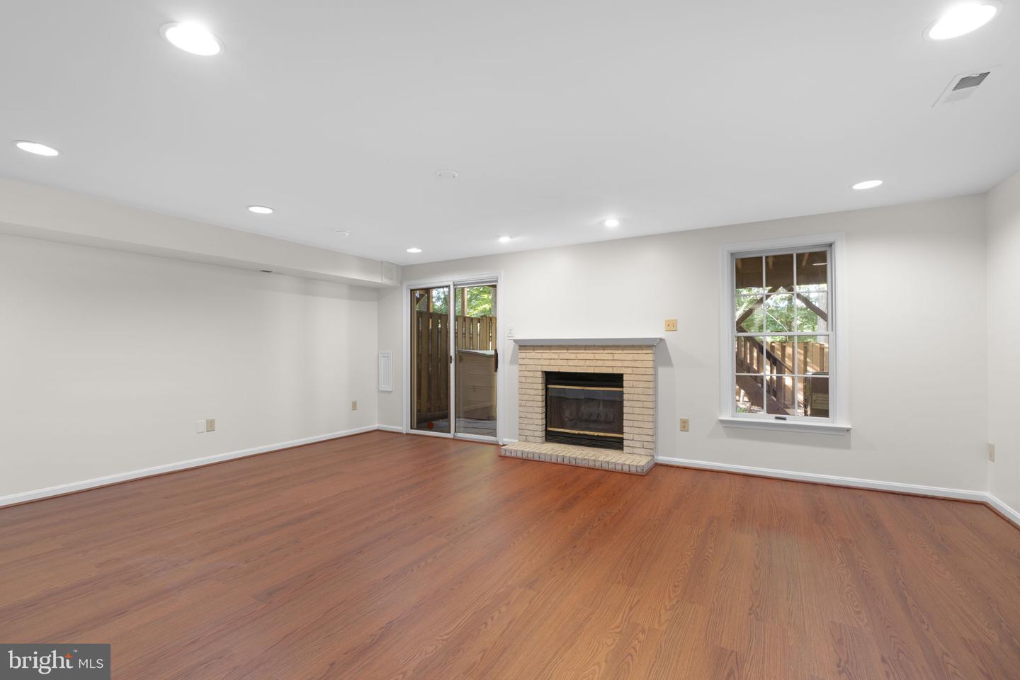 8710 Birkenhead Ct Property Photo 34