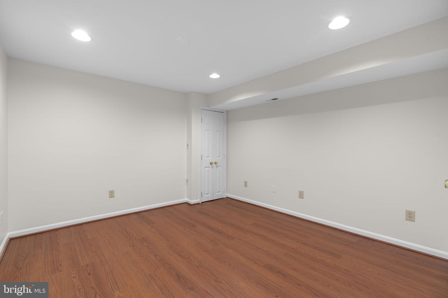 8710 Birkenhead Ct Property Photo 37