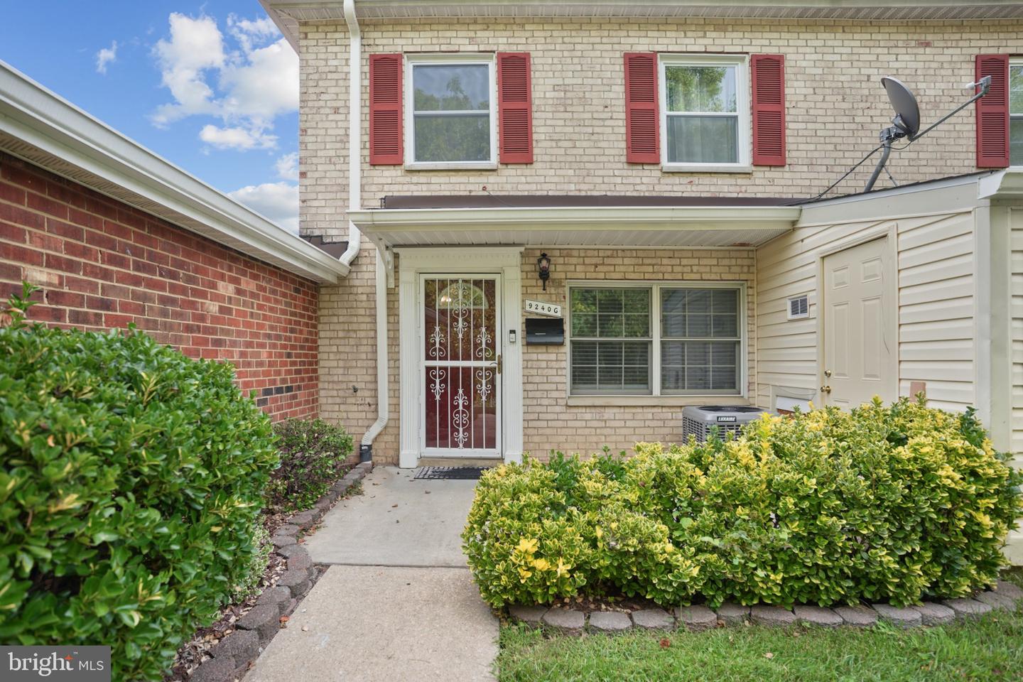 9240 Bridle Path Ln #g Property Photo 2