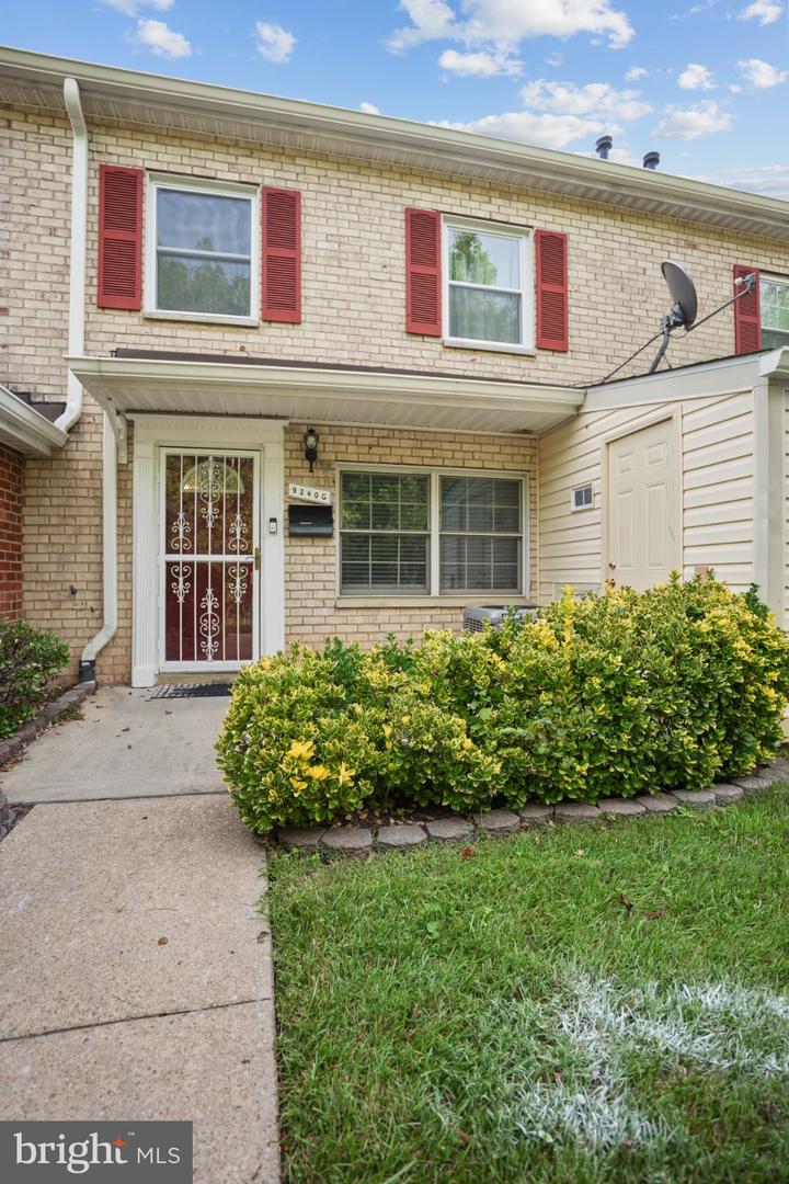 9240 Bridle Path Ln #g Property Photo 3