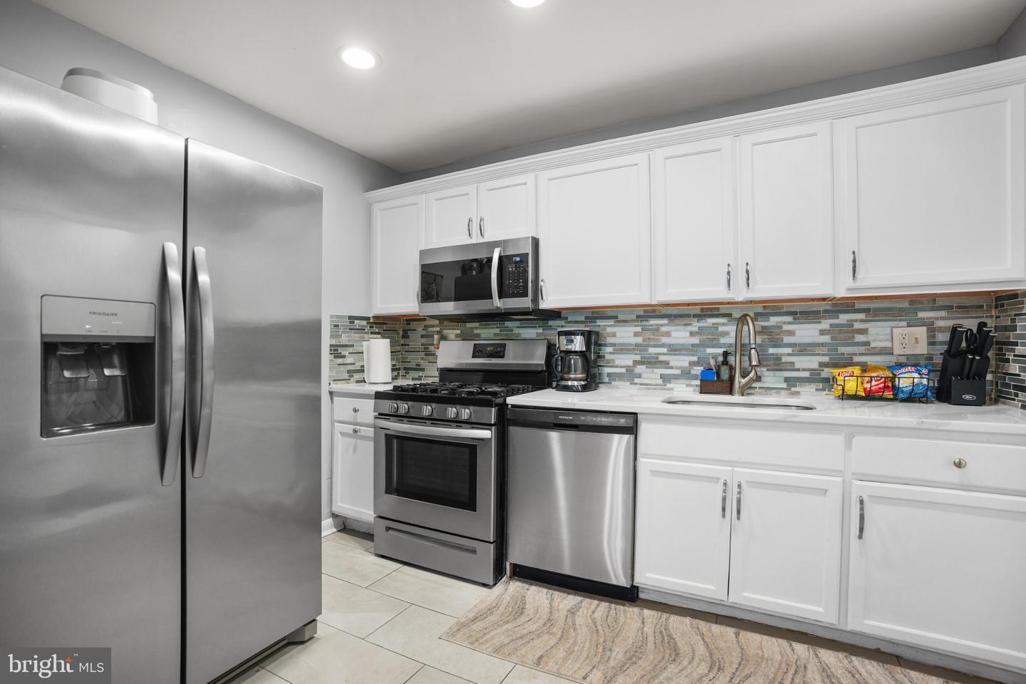 9240 Bridle Path Ln #g Property Photo 9
