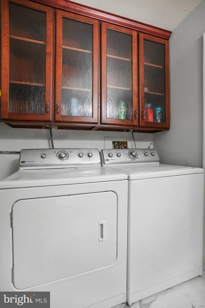 9240 Bridle Path Ln #g Property Photo 15