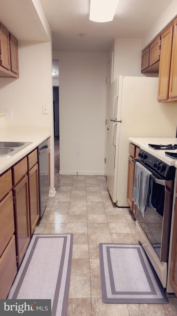 6320 Bayberry Ct #903 Property Photo 15