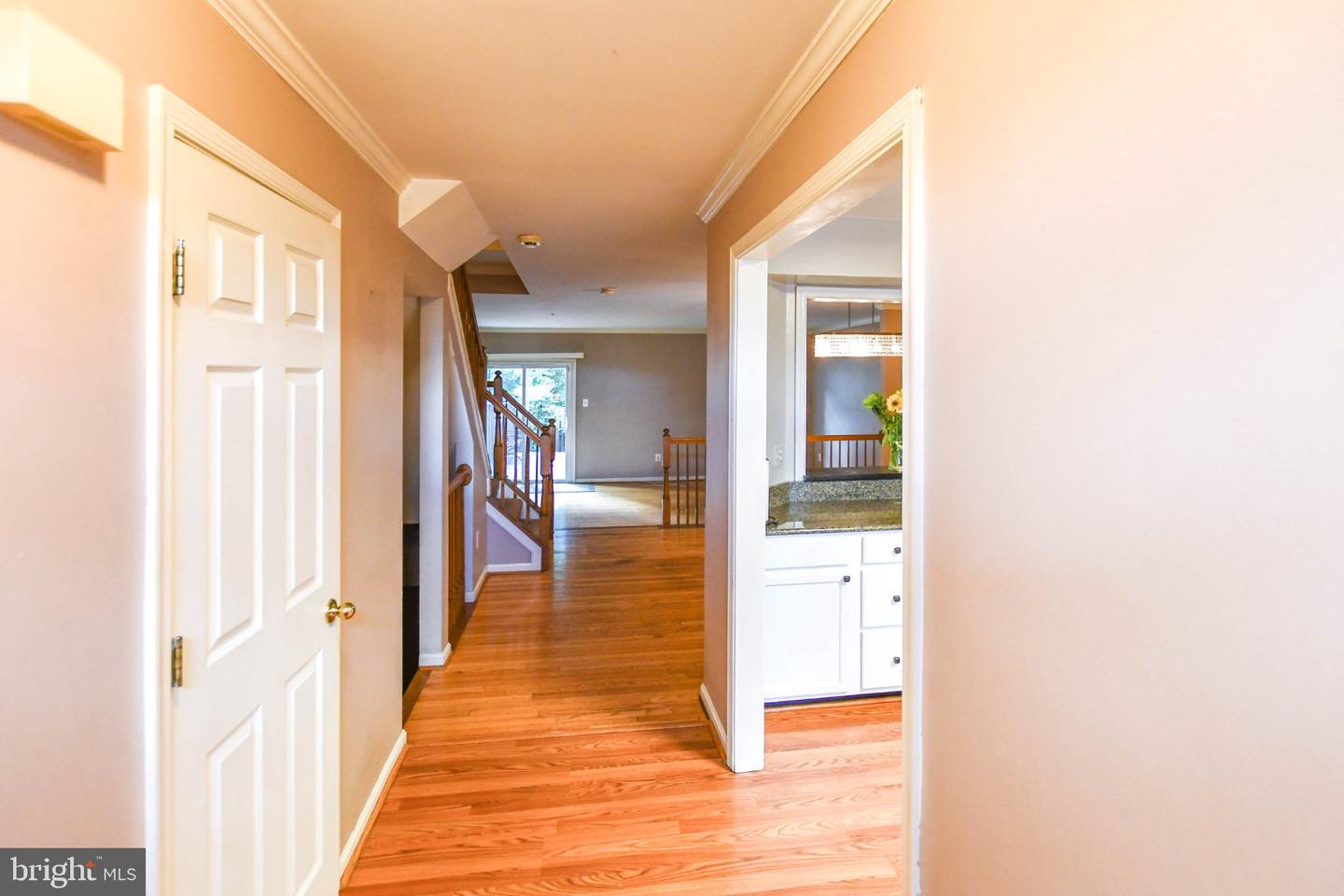 6320 Troy Ct Property Photo 5