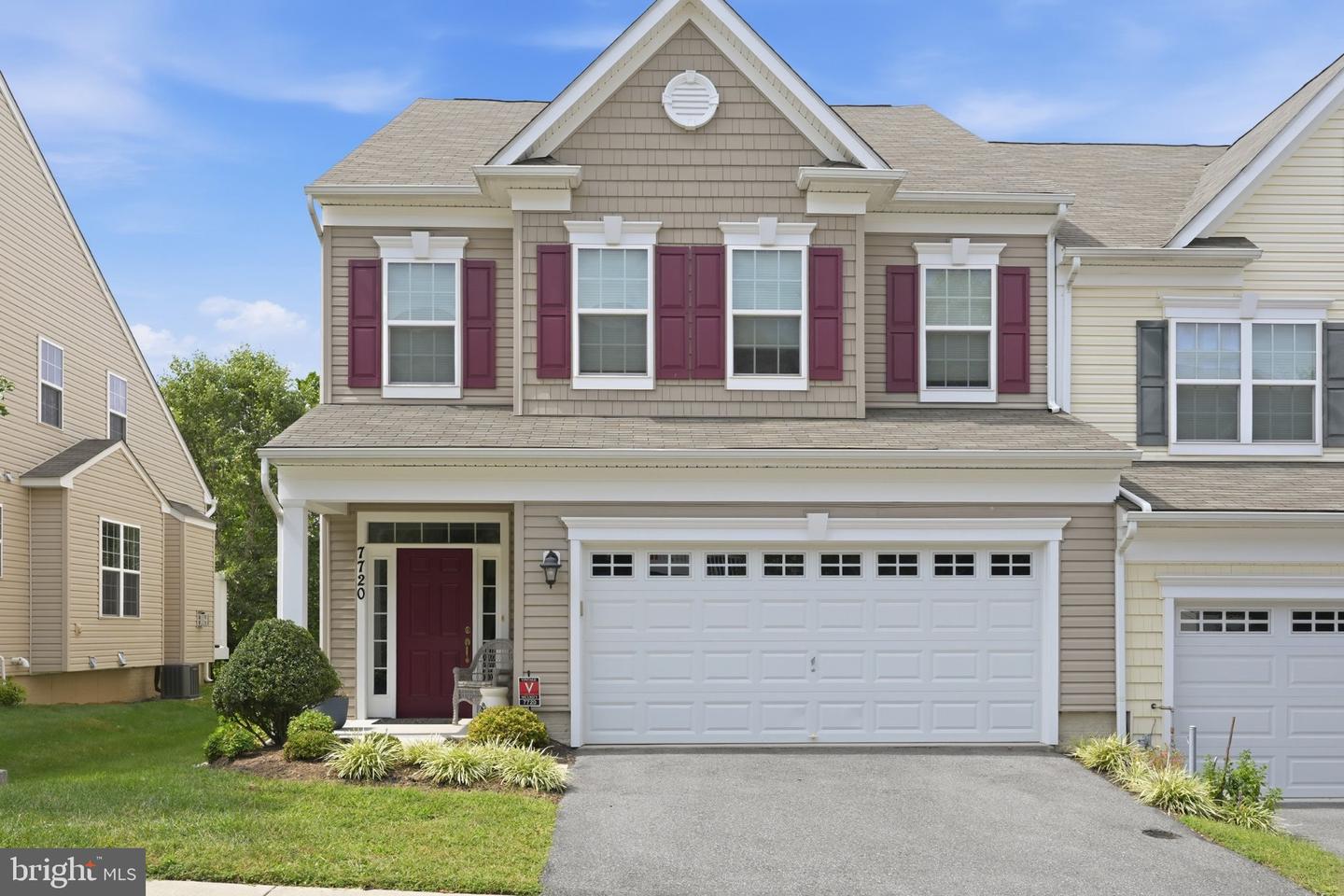 7720 River Rock Way Property Photo 1