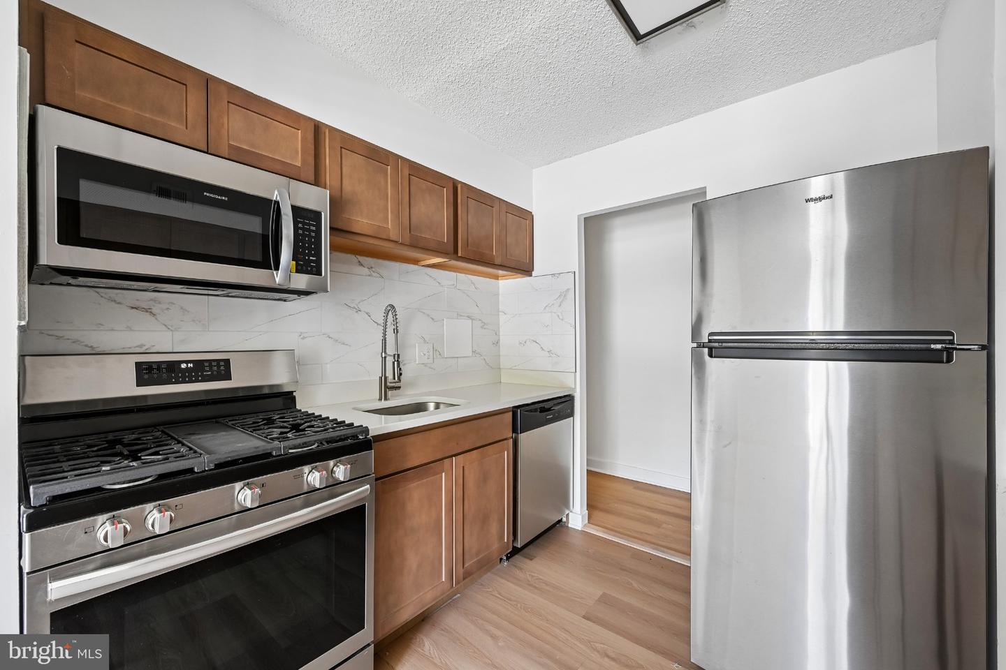 5911 Tamar Dr #8 Property Photo 1