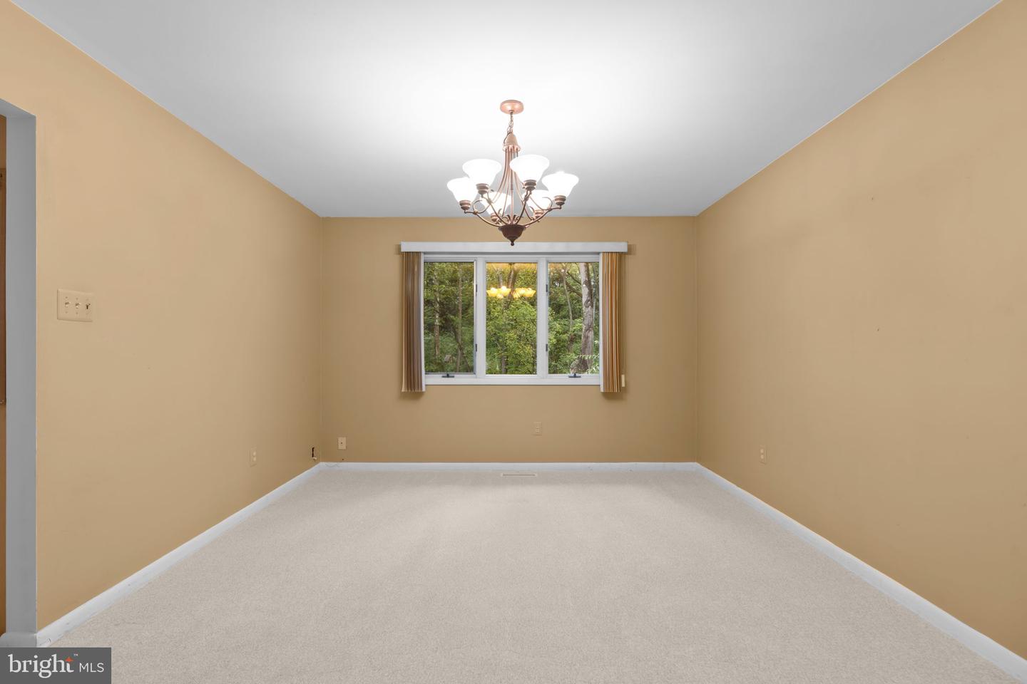 6908 Annabel Ct Property Photo 10