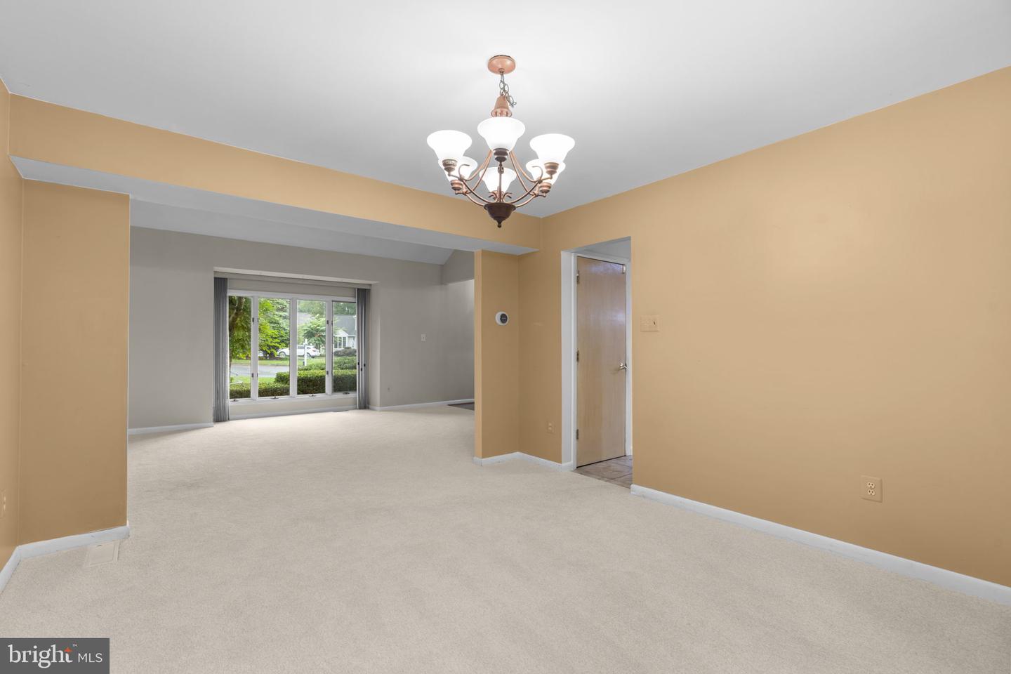 6908 Annabel Ct Property Photo 11
