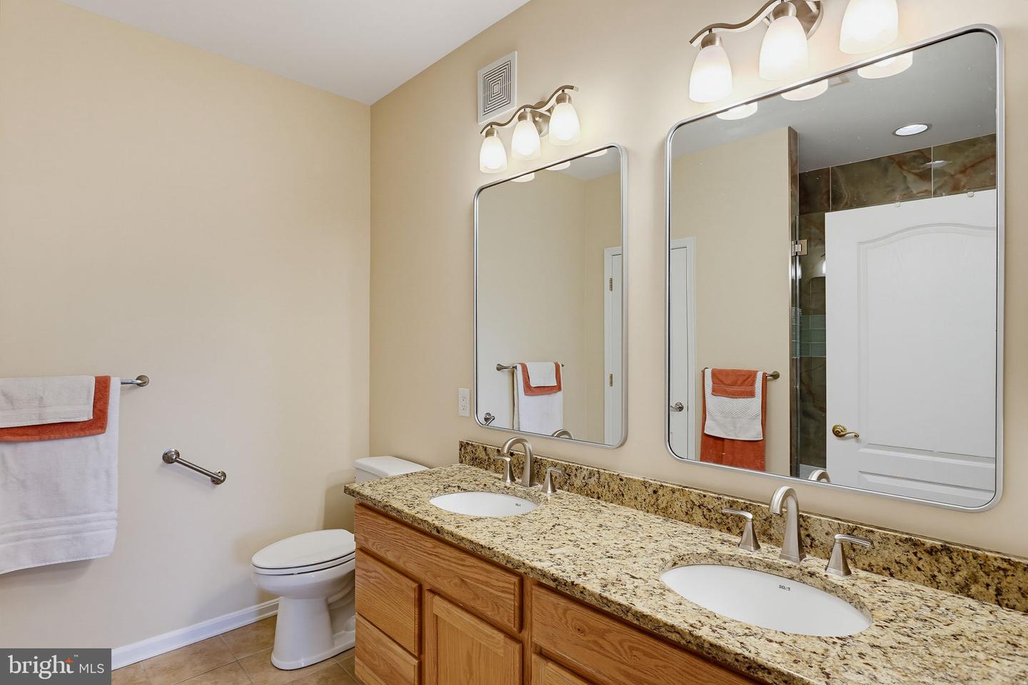7305 Maplecrest Rd #304 Property Photo 20