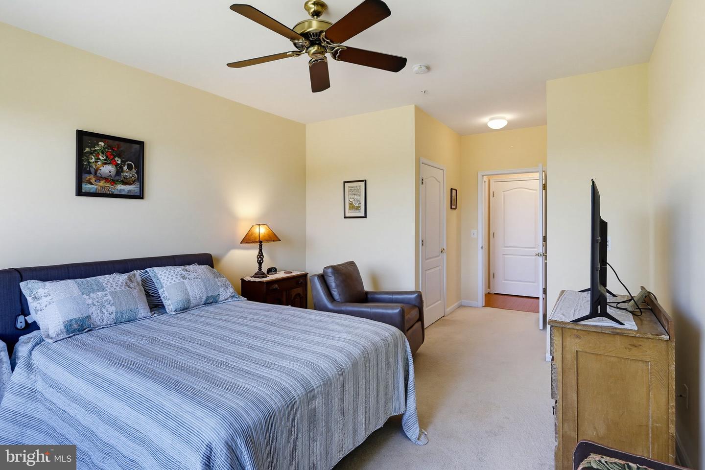 7305 Maplecrest Rd #304 Property Photo 27