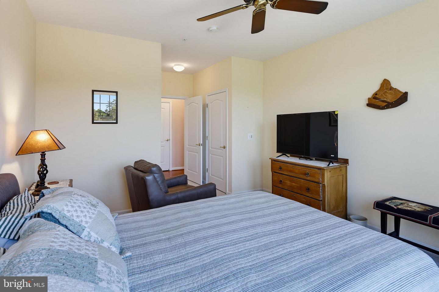 7305 Maplecrest Rd #304 Property Photo 28