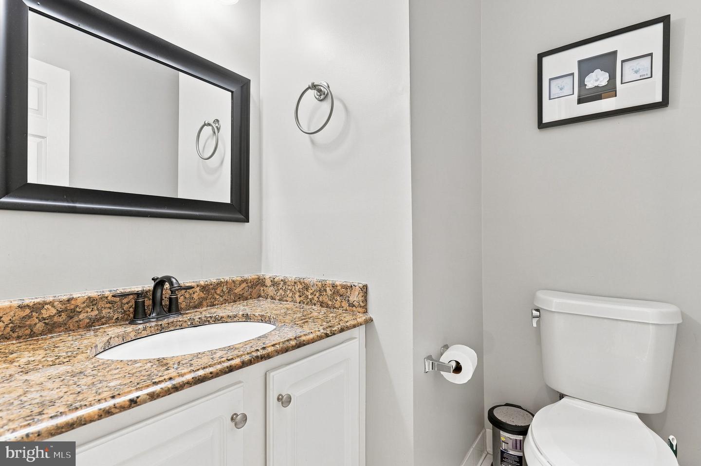 5707 Goldfinch Ct Property Photo 6