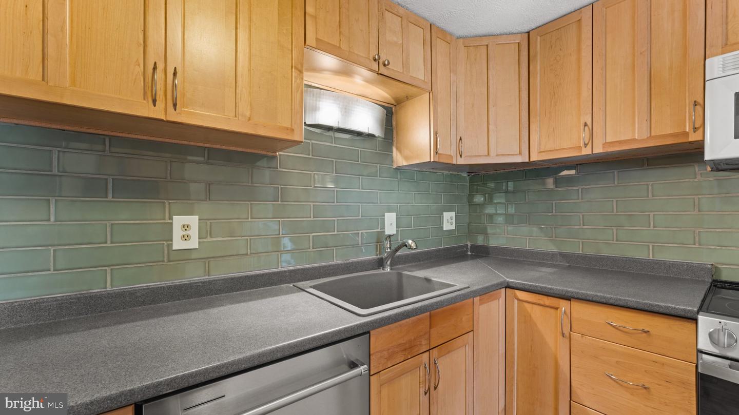 7216 Sleep Soft Cir Property Photo 8