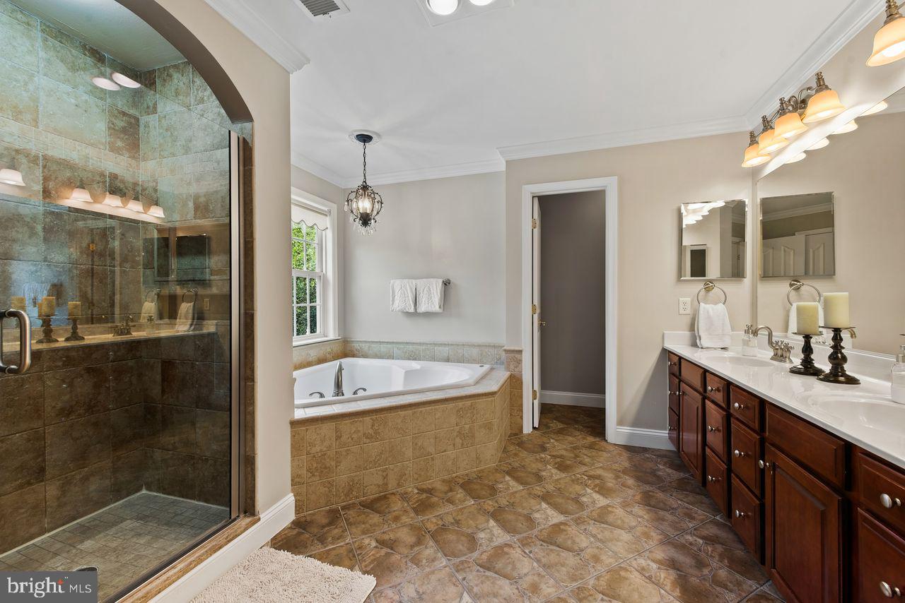 8229 Michaels Rdg Rdg Property Photo 20