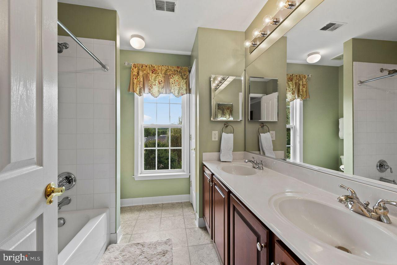 8229 Michaels Rdg Rdg Property Photo 27
