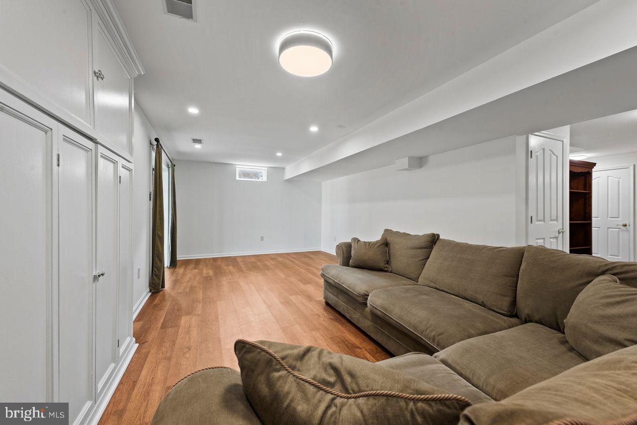 8229 Michaels Rdg Rdg Property Photo 29